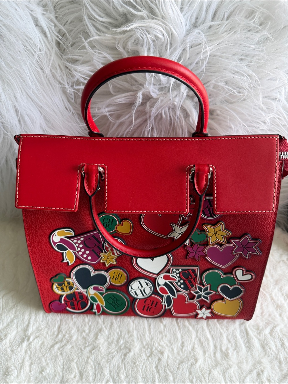 Limited Edition Carolina Herrera Red Leather Patch Appliqué Top Handle Tote Bag - Picture 6 of 9